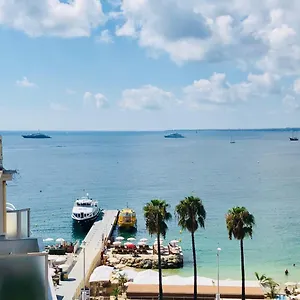 https://courbet.fr-provencehotel.com